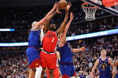 Pistons snap playoff skid; Kawhi delivers