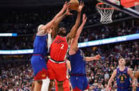 Kawhi Leonard drops 39 points to lift the Los Angeles Clippers to a 105-102 win over the Denver Nuggets in Game 2 of their NBA Western Conference playoffs.
