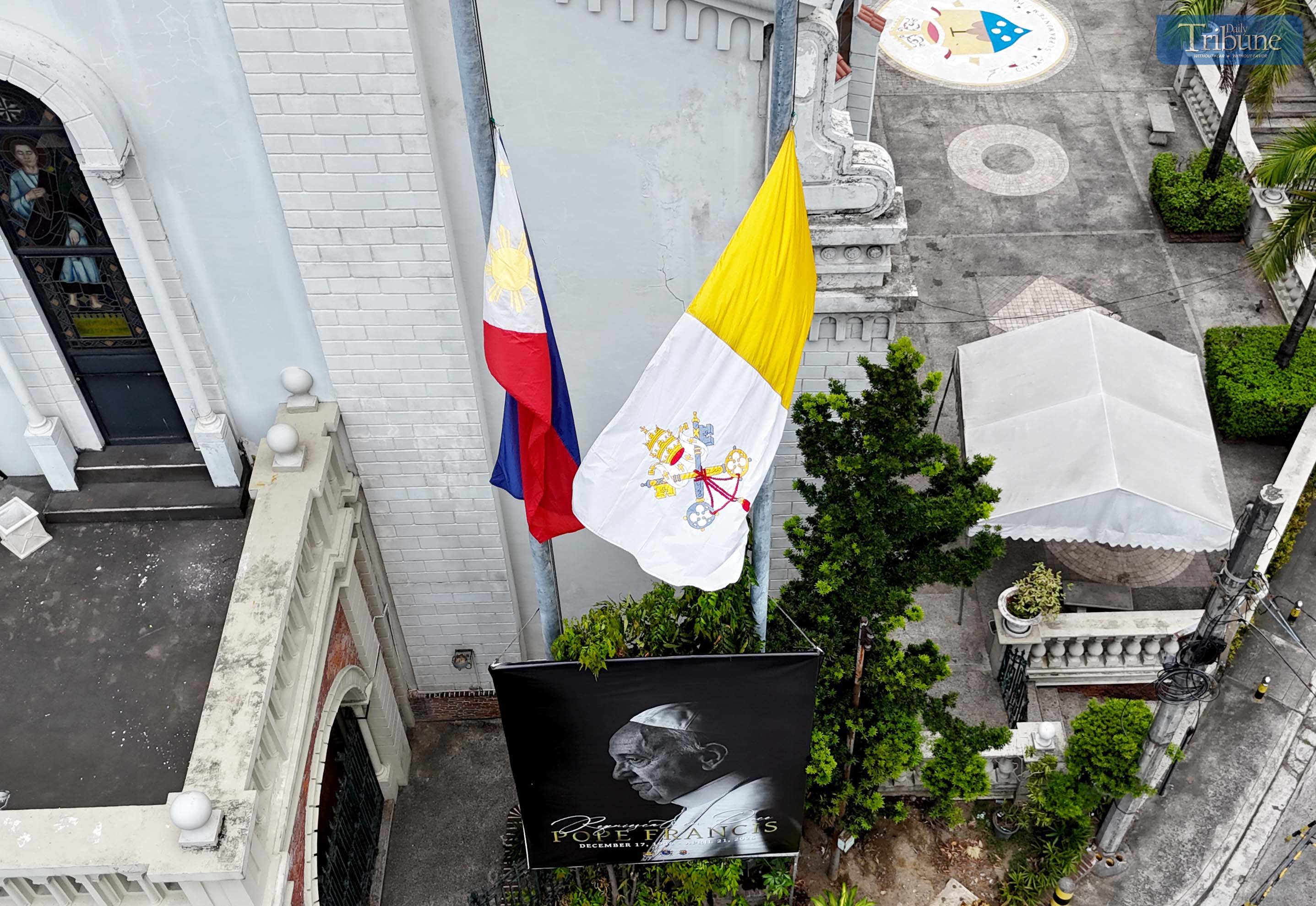 Philippine flag flies at half-mast in Cubao