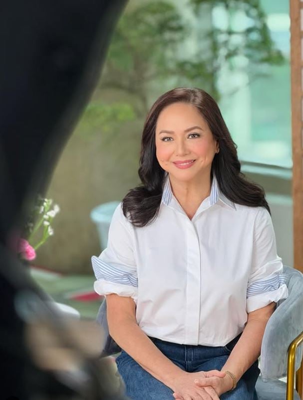 Charo Santos.