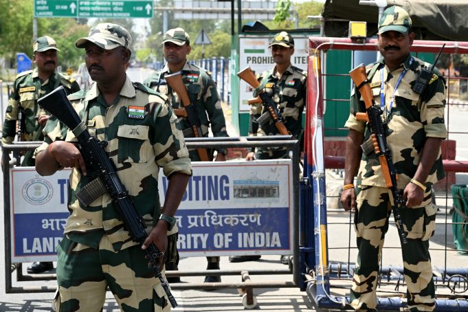 Indian, Pakistani troops exchange fire in Kashmir