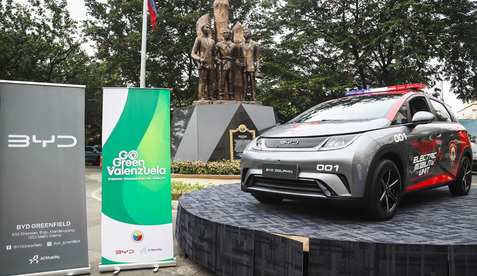 Valenzuela intensifies police modernization