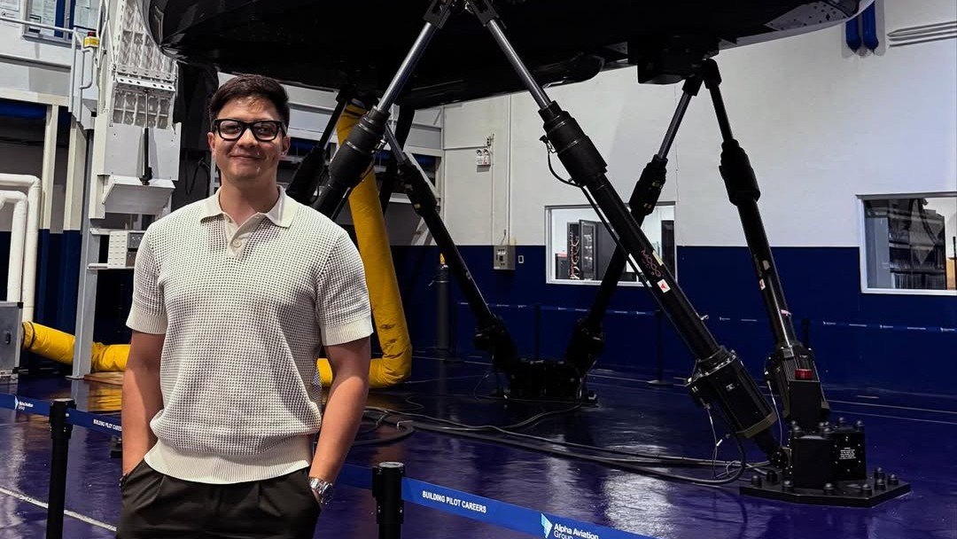 Alden Richards begins pilot training to achieve lifelong dream