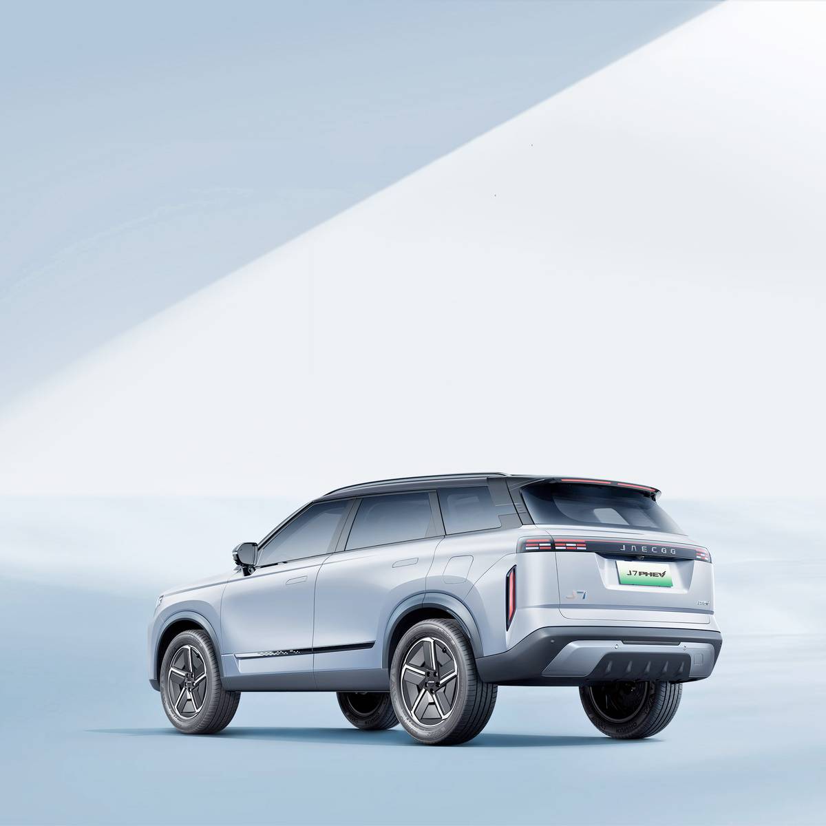 Rated five stars, the Jaecoo J7 SHS proves its safety credentials in Europe.