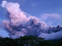 Bulusan eruption prompts upgrade to Alert Level 1