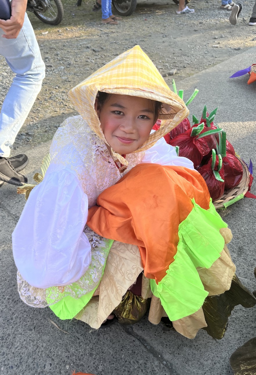 A street dance participant waiting for the show to start.