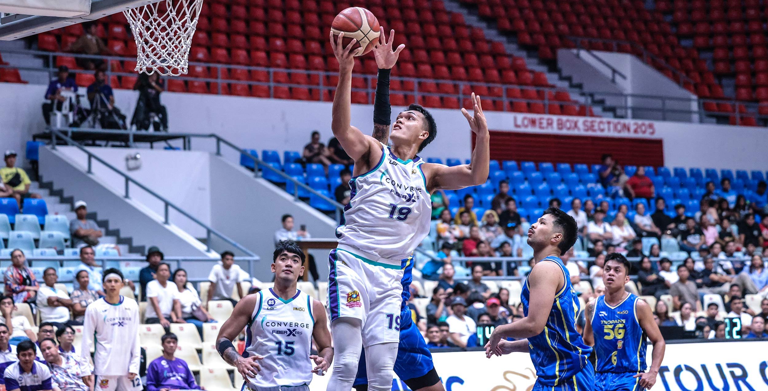 TEST OF CHARACTER: Streaking Converge battles RoS; Tenorio sent to free agency