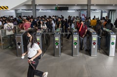 Commuters get free Independence Day LRT-1 rides