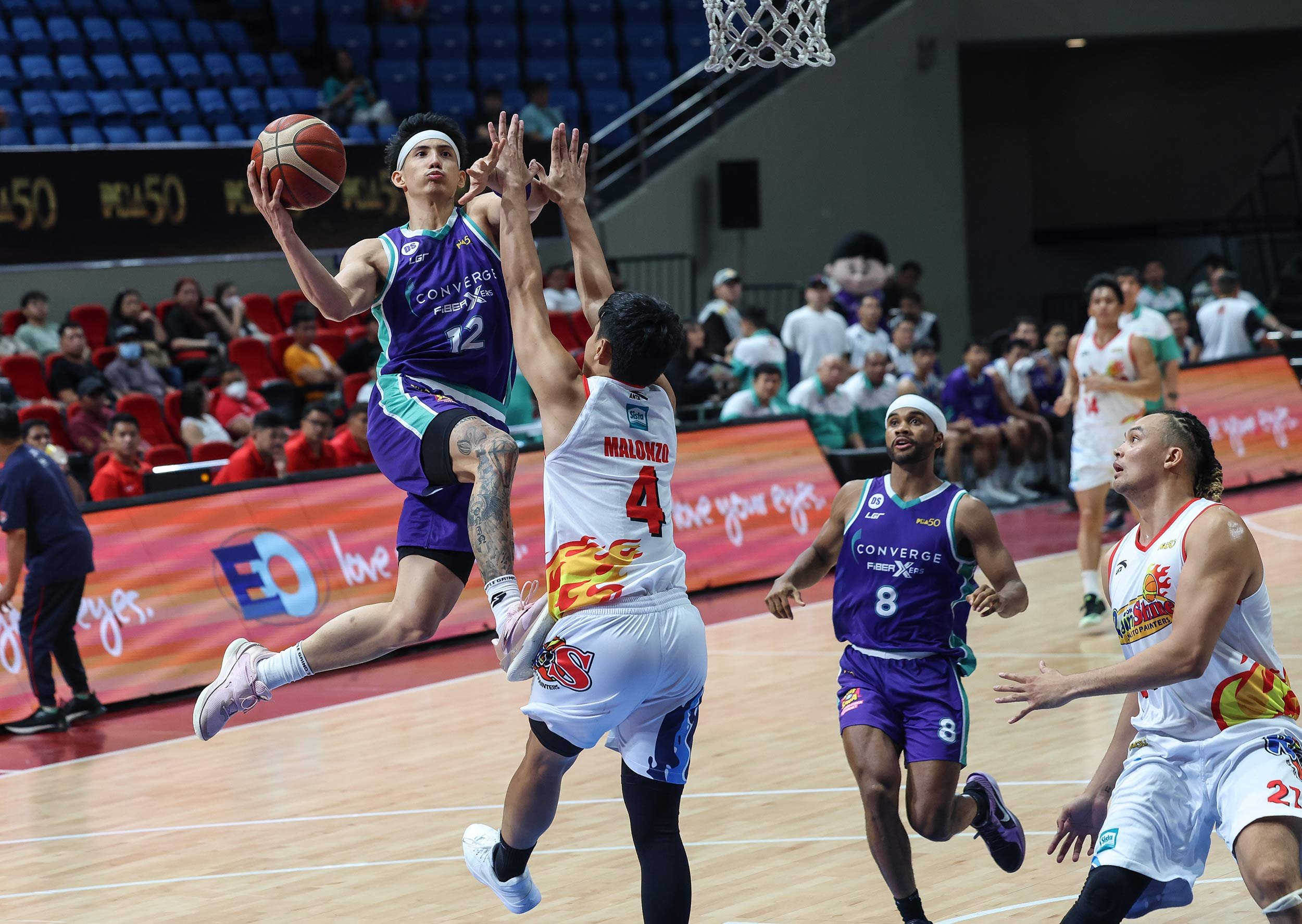 Converge stands tall, clinches 3rd straight win
