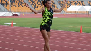 Lauren Hoffman trains ahead of the women’s 400m hurdles event of the ICTSI Philippine Athletics Championships on Thursday at the New Clark City Stadium.