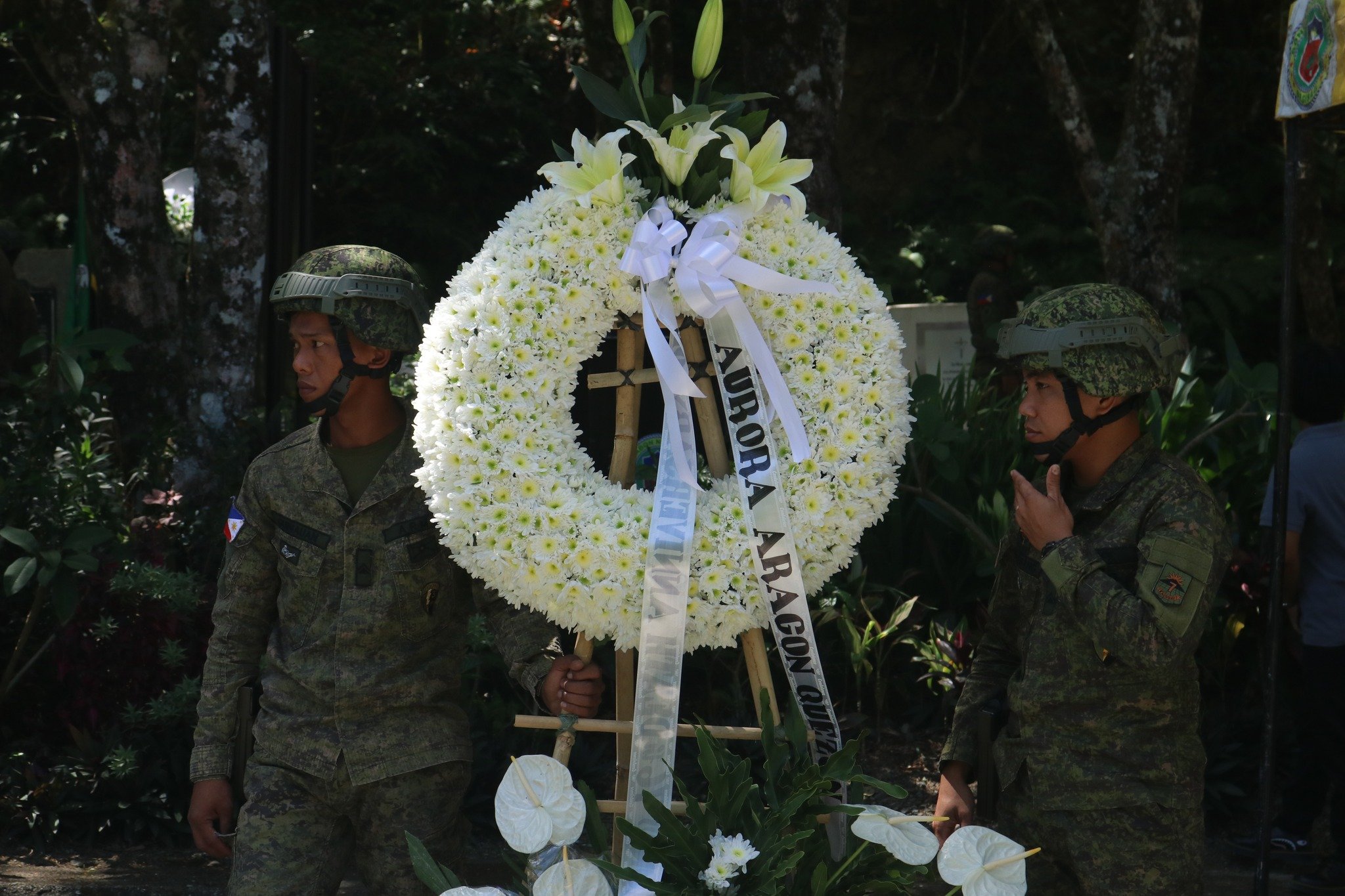 Army fetes Doña Aurora on death anniversary