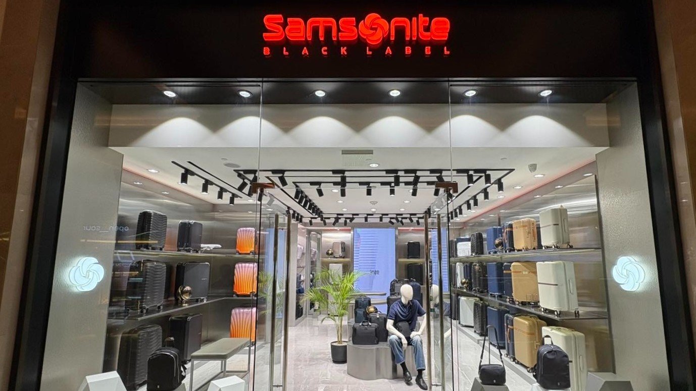 Refined travel meets Filipino elegance in Samsonite Black Label 