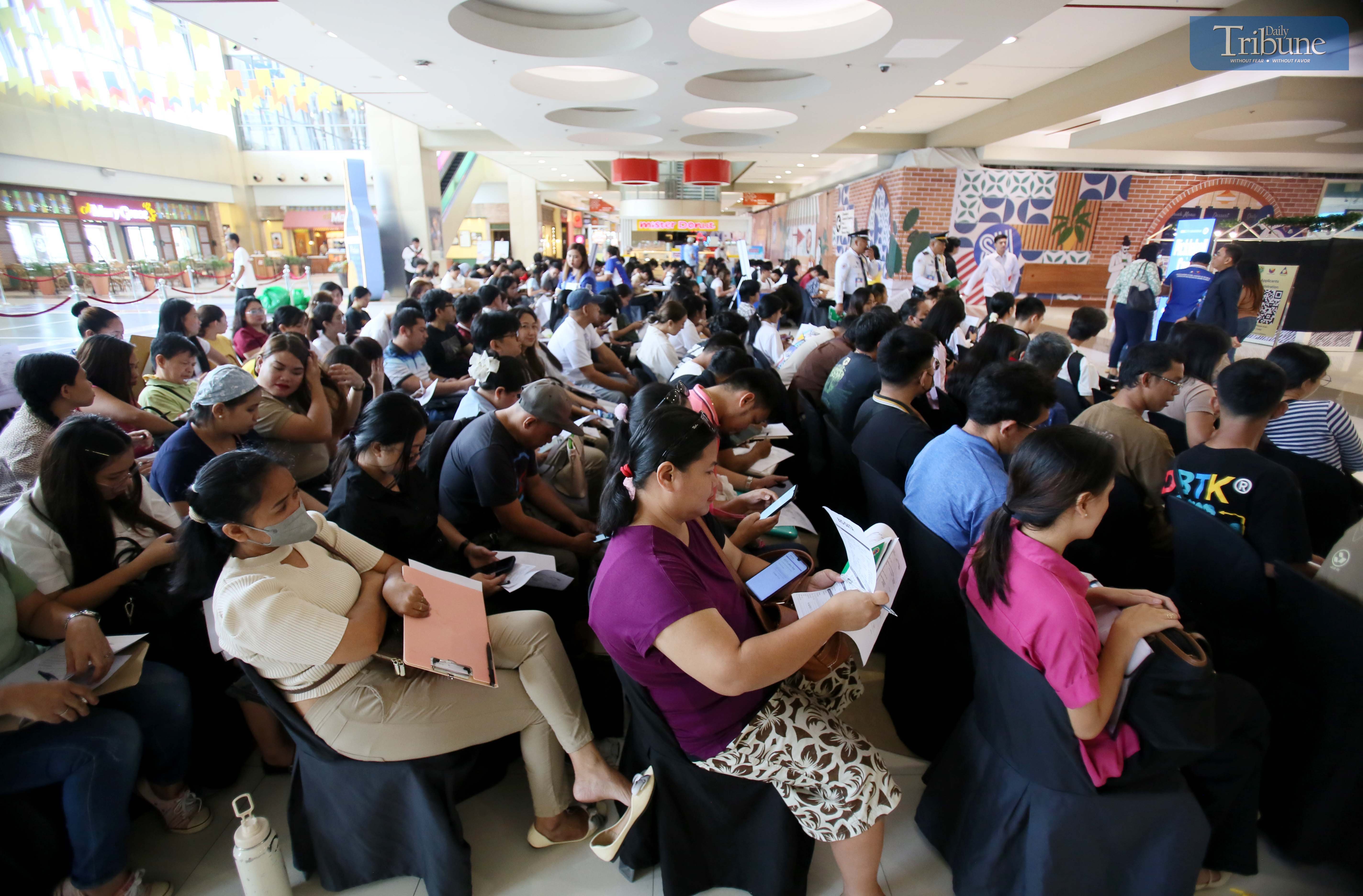 Job numbers steady, but fewer Filipinos joining the labor force — PSA