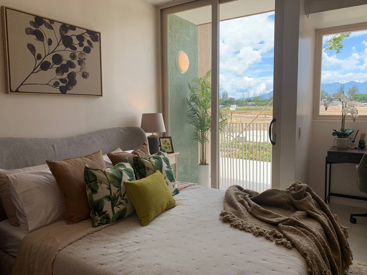 Each unit of Maayo Terraces is crafted with expansive glass windows to give every tenant a view of Bacolod’s natural beauty.