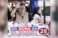 Bong Go bumisita sa Cavite, nangakong patuloy sa serbisyo