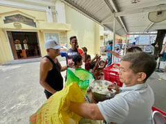 Libreng pananghalian mula sa National Shrine and Parish of Our Lady of Loreto