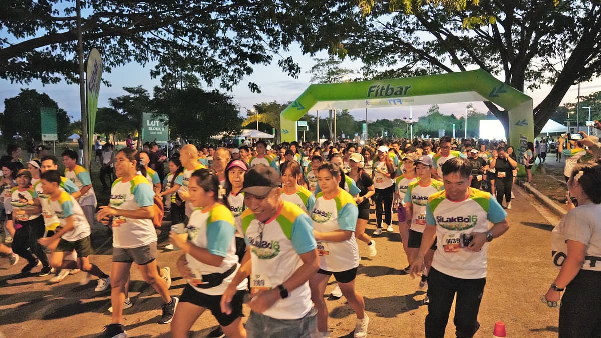 Thousands turn out at dawn for the SILAKBO 2025 Fun Run to help protect the Silang-Santa Rosa River.