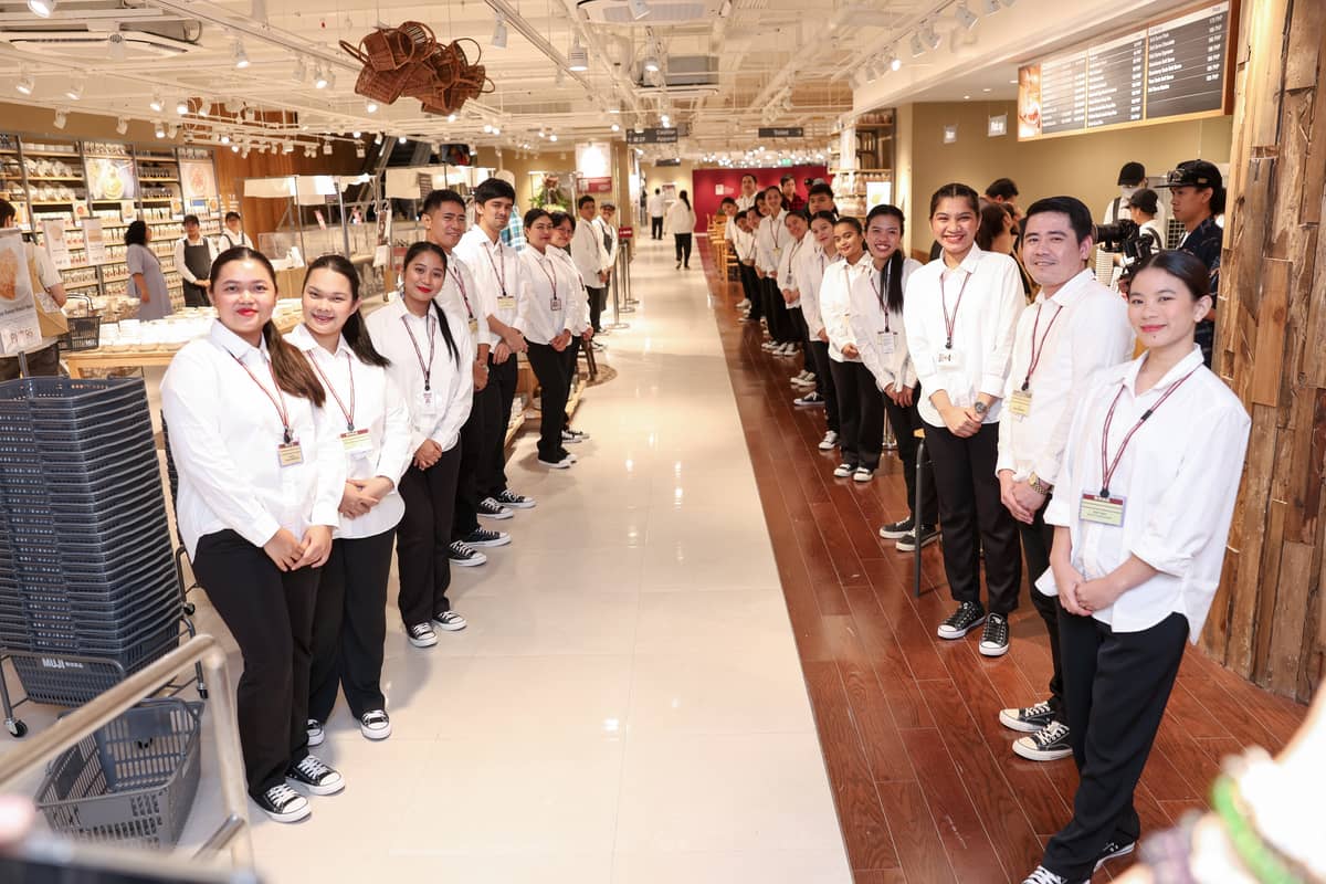 The flagship branch’s goal is to connect to the local community by building a space where people can dine, shop and spend quality time.