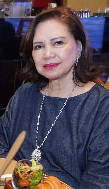 Nini Licaros.