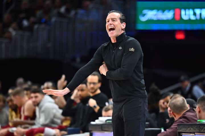 Atkinson bags top coach plum