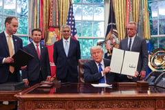 Trump's White House creates own media universe