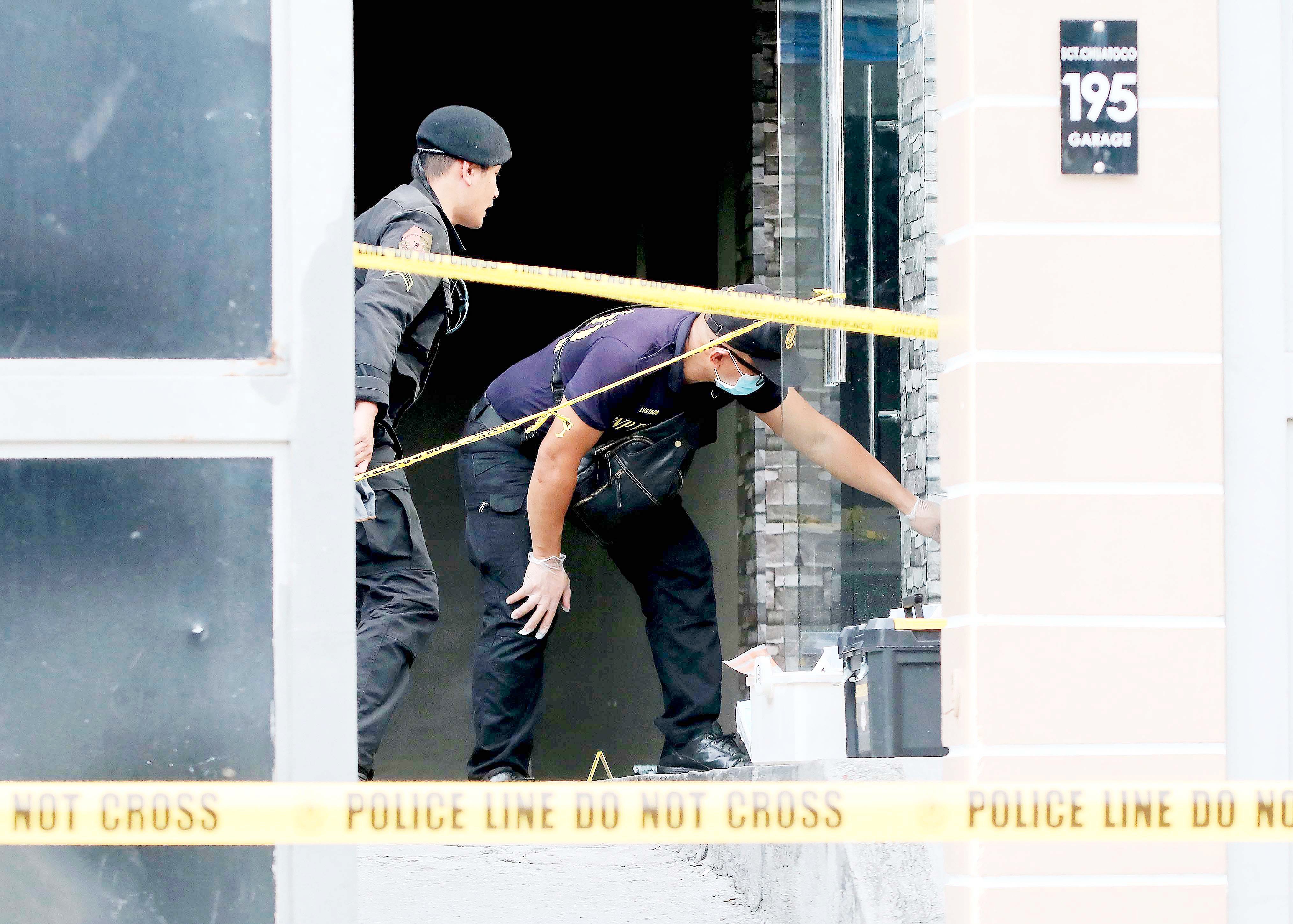 Riding-in-tandem lob grenade at QC spa