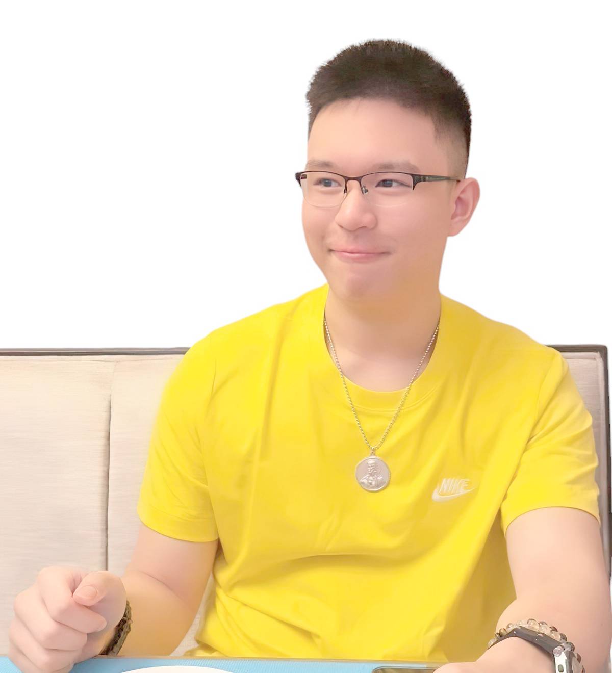 Bimby clarifies that he and Cassandra Ynares are just friends.
