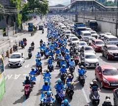 Ride-hailing apps cut commissions to boost driver income