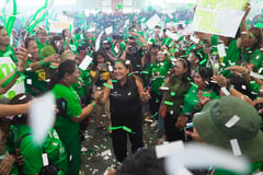 Thousands trooped to Team Aguilar Miting de Avance in Las Pinas