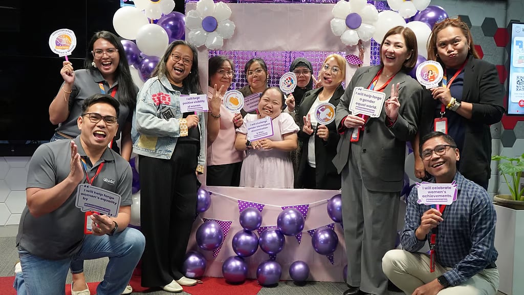Aboitiz empowers moms through digital skills
