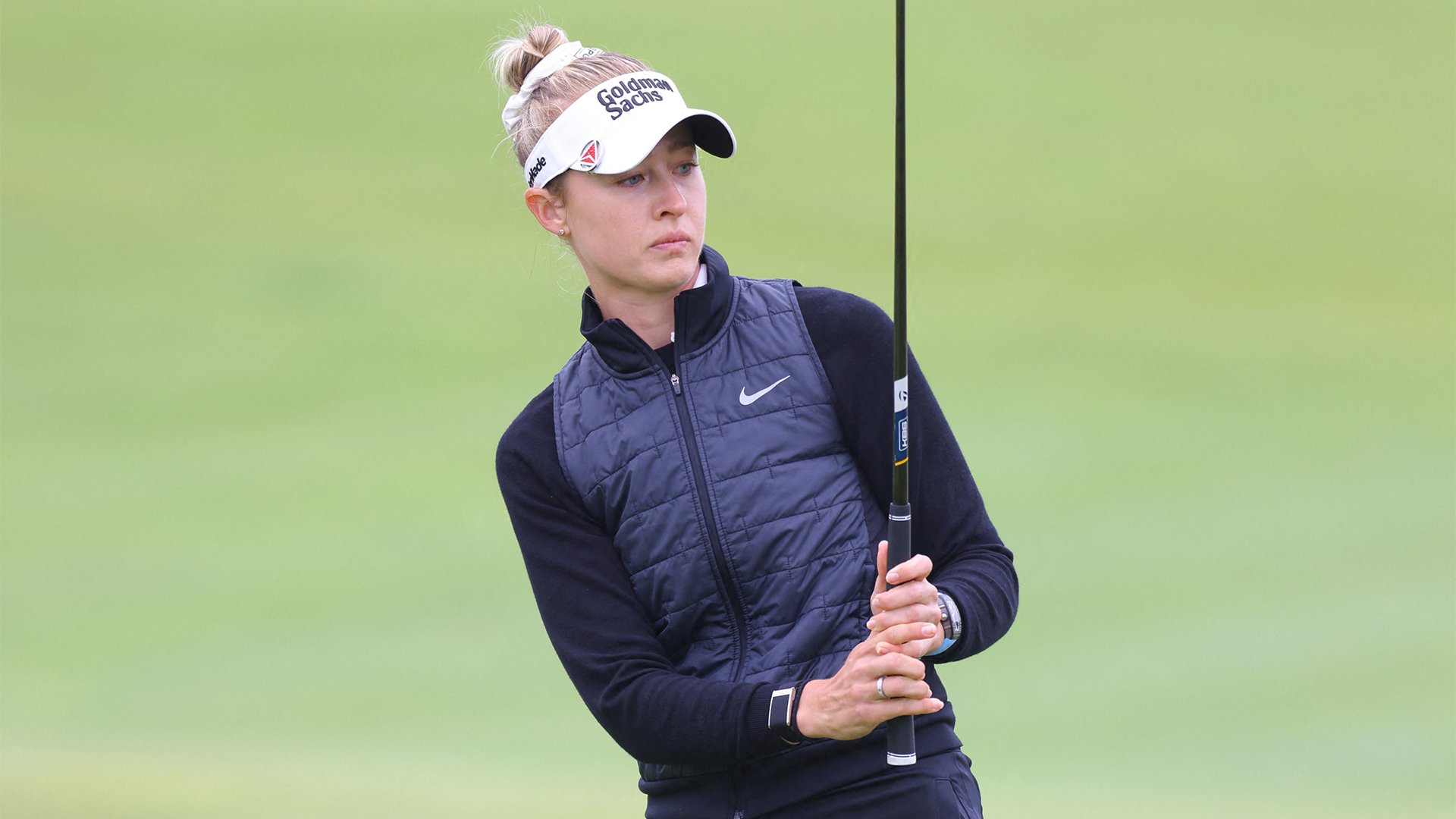 Korda shares lead, boosts repeat bid
