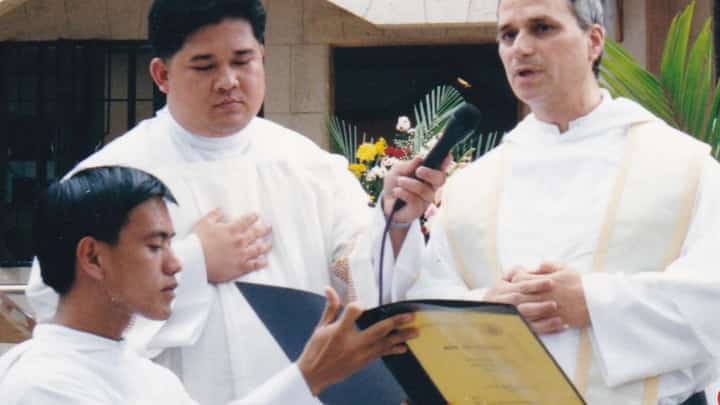 BEFORE becoming Pope Leo XIV, then Fr. Robert Prevost visited the Augustinian Community at Santo Niño de Cebu Parish in Barangay Mohon, Talisay City, Cebu, Philippines, in January 2004.