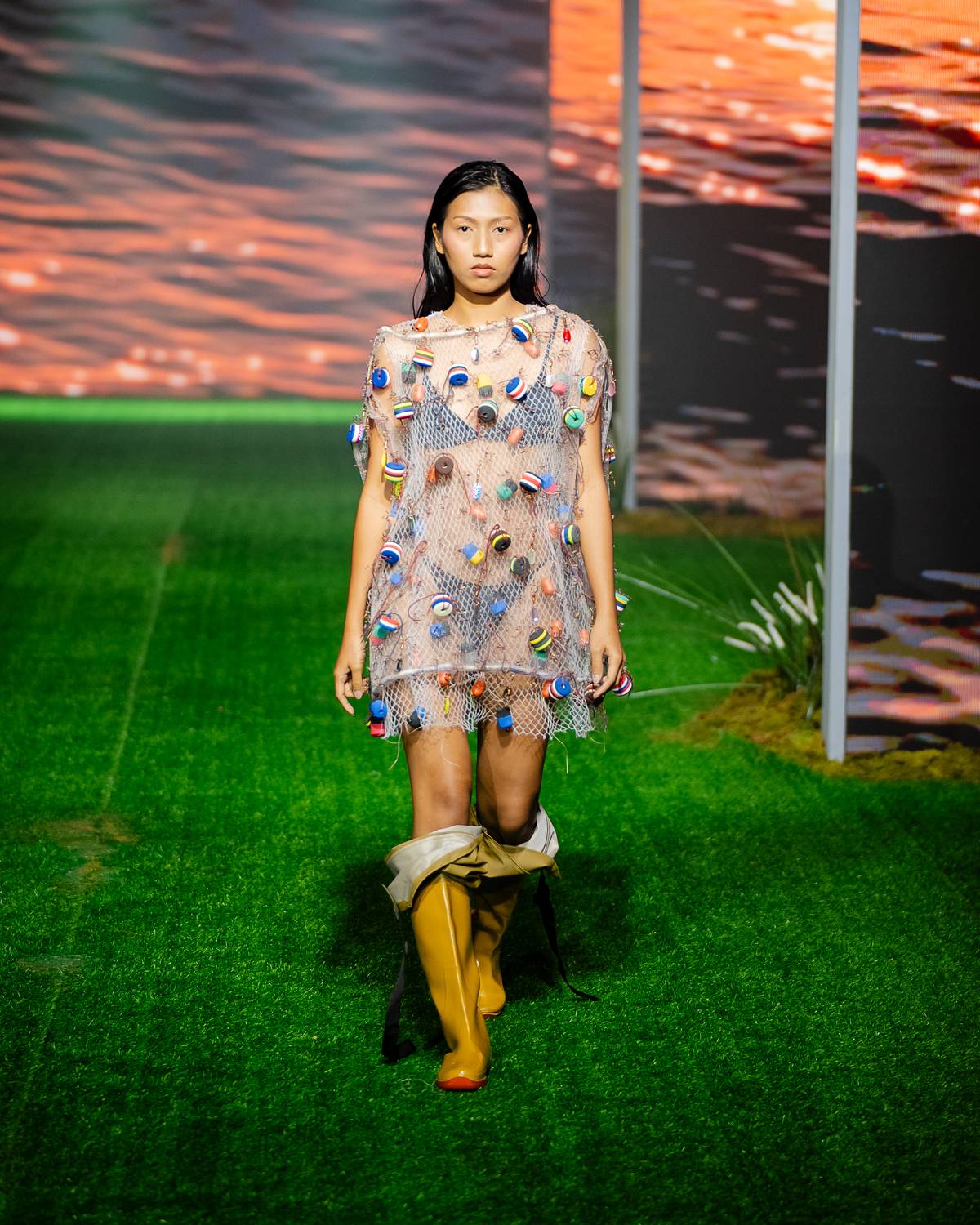 Verano ensemble inspired by vintage photographs of fisherfolk and their lives by the coast.