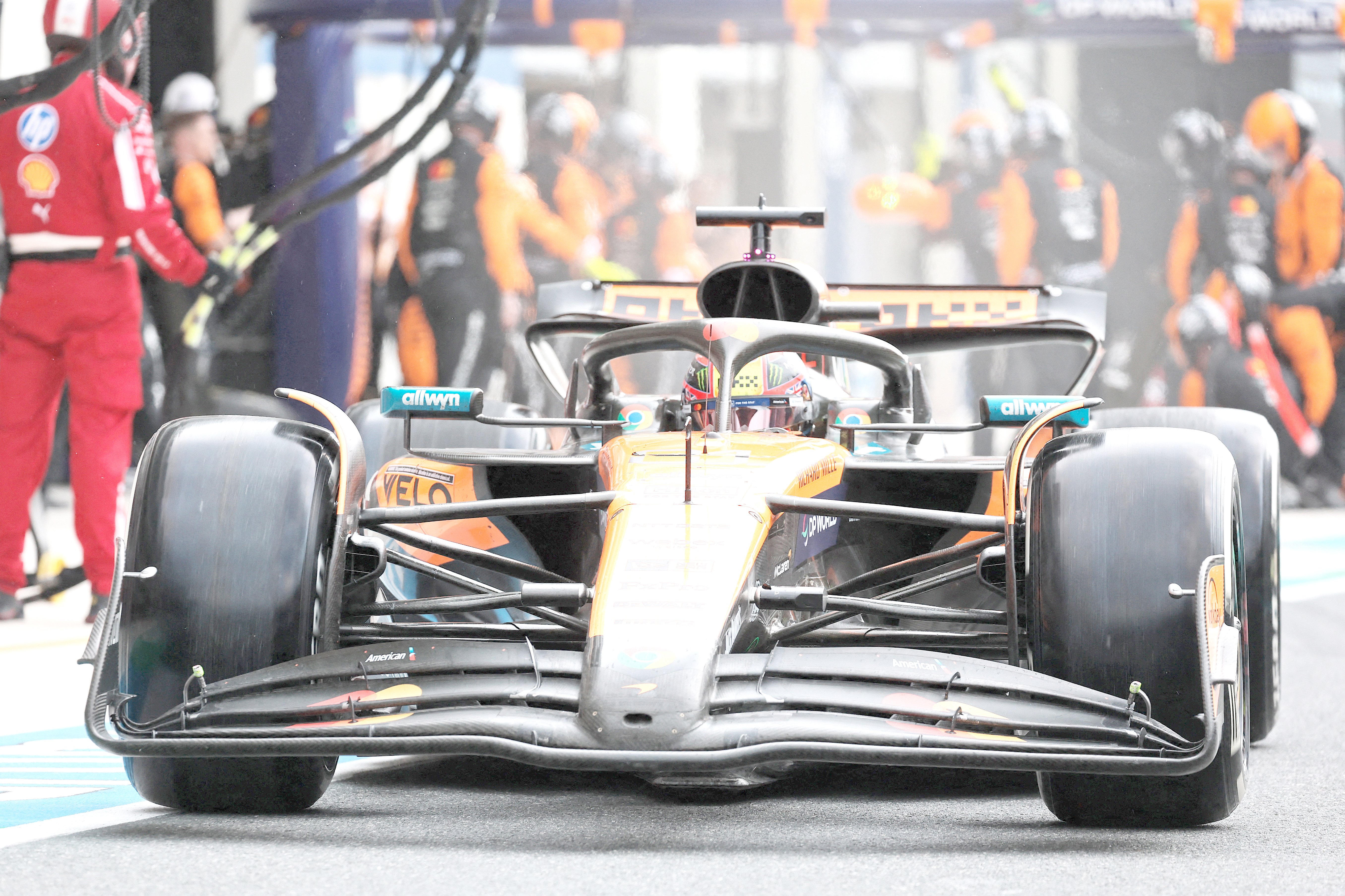 Oscar Piastri of Australia driving the (81) McLaren MCL39 Mercedes makes a pit stop during the F1 Grand Prix of Miami.