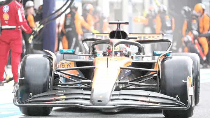 Oscar Piastri of Australia driving the (81) McLaren MCL39 Mercedes makes a pit stop during the F1 Grand Prix of Miami.