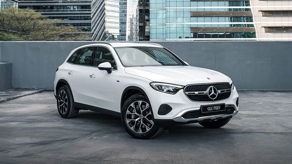Mercedes-Benz goes hybrid