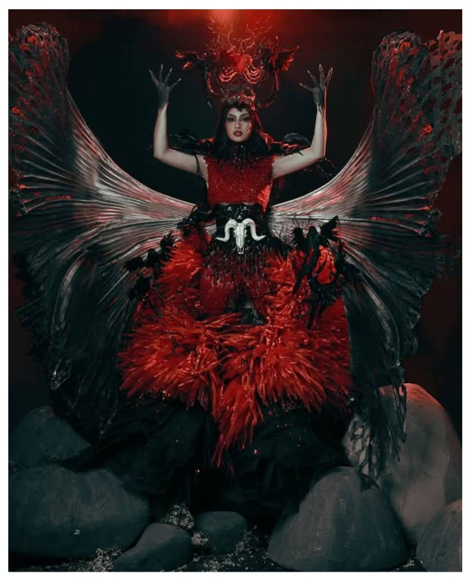 ‘ANG MAMBABARANG,’ Axel Que’s costume for Miss Universe Philippines Oriental Mindoro Rechel Hoco.