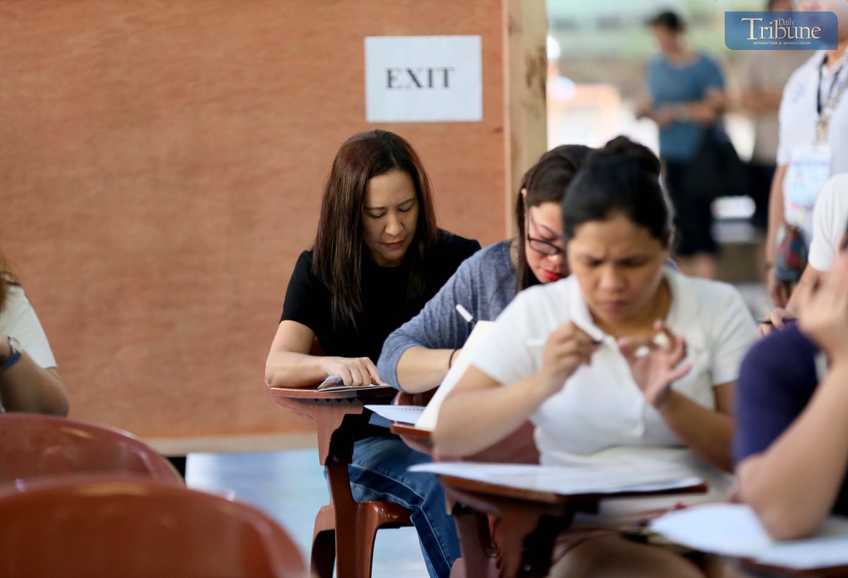 Mayor Joy Belmonte casts her vote at Christ the King Seminary along E. Rodriguez Avenue, Barangay Kristong Hari, Quezon City, on Monday morning, 12 May 2025, during the national and local elections.