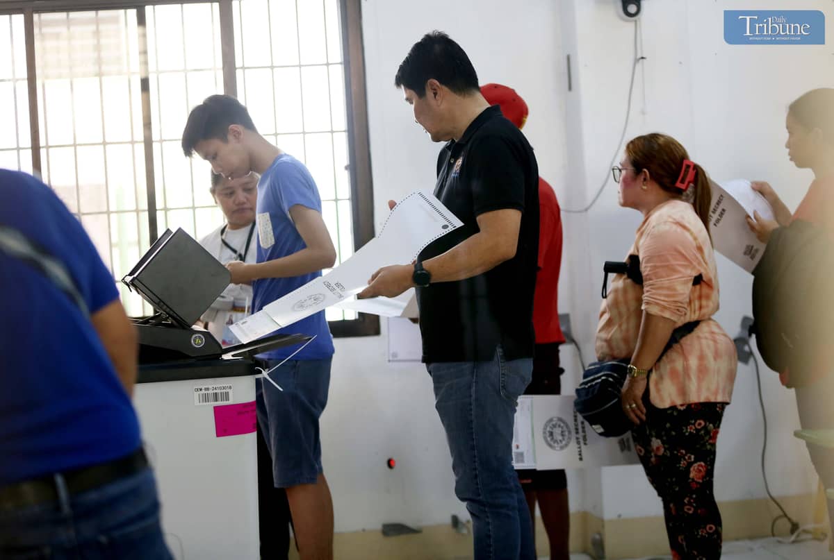 Senatorial aspirant ACT-CIS Partylist Rep. Erwin Tulfo cast his vote at Kamuning Elementary School in Quezon City on Monday morning, 12 May 2025 day of the National and Local Election 2025.
