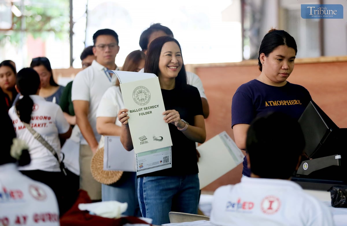 Mayor Joy Belmonte casts her vote at Christ the King Seminary along E. Rodriguez Avenue, Barangay Kristong Hari, Quezon City, on Monday morning, 12 May 2025, during the national and local elections.
