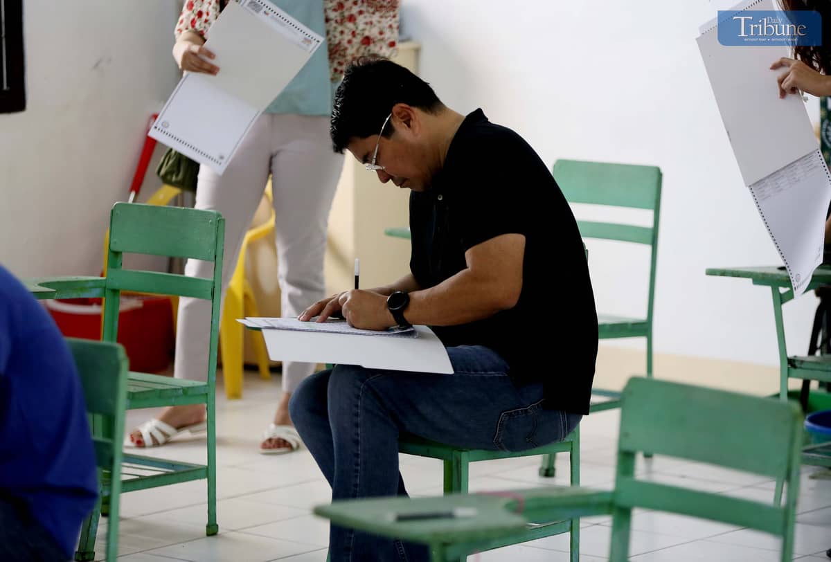 Senatorial aspirant ACT-CIS Partylist Rep. Erwin Tulfo cast his vote at Kamuning Elementary School in Quezon City on Monday morning, 12 May 2025 day of the National and Local Election 2025.