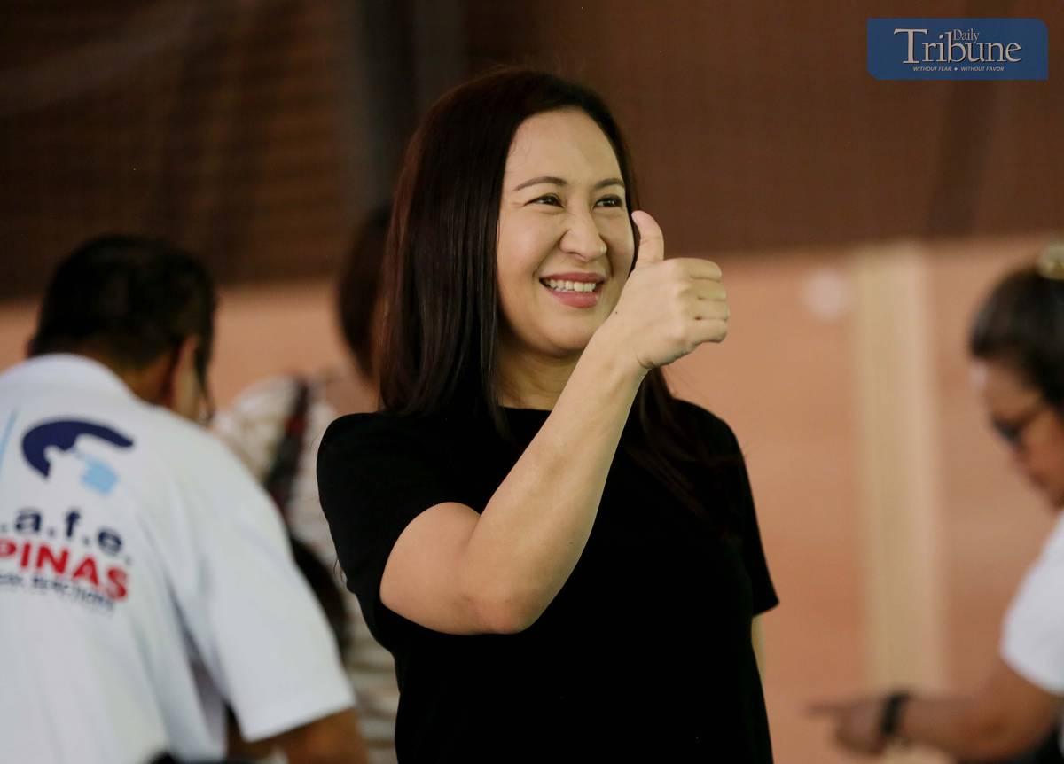 Mayor Joy Belmonte casts her vote at Christ the King Seminary along E. Rodriguez Avenue, Barangay Kristong Hari, Quezon City, on Monday morning, 12 May 2025, during the national and local elections.