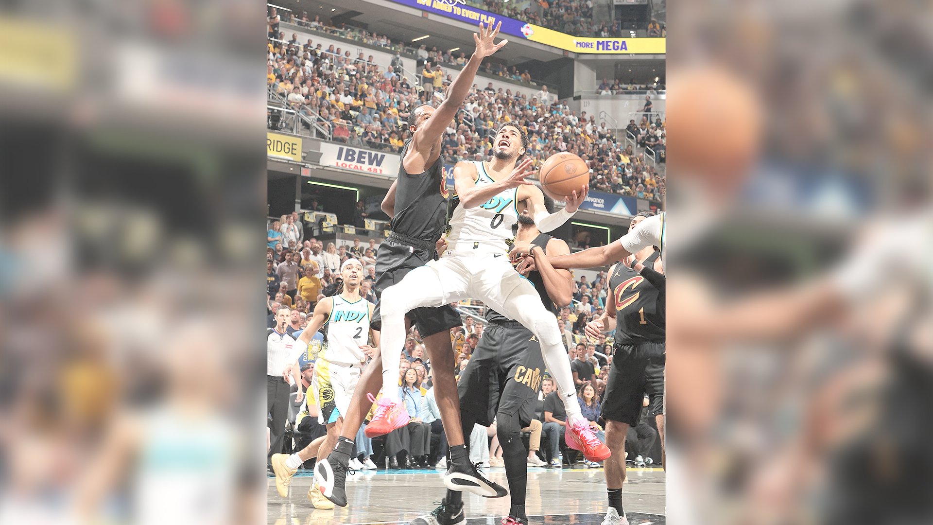 Strong rebound: Pacers bounce back, crush Cavs by 20