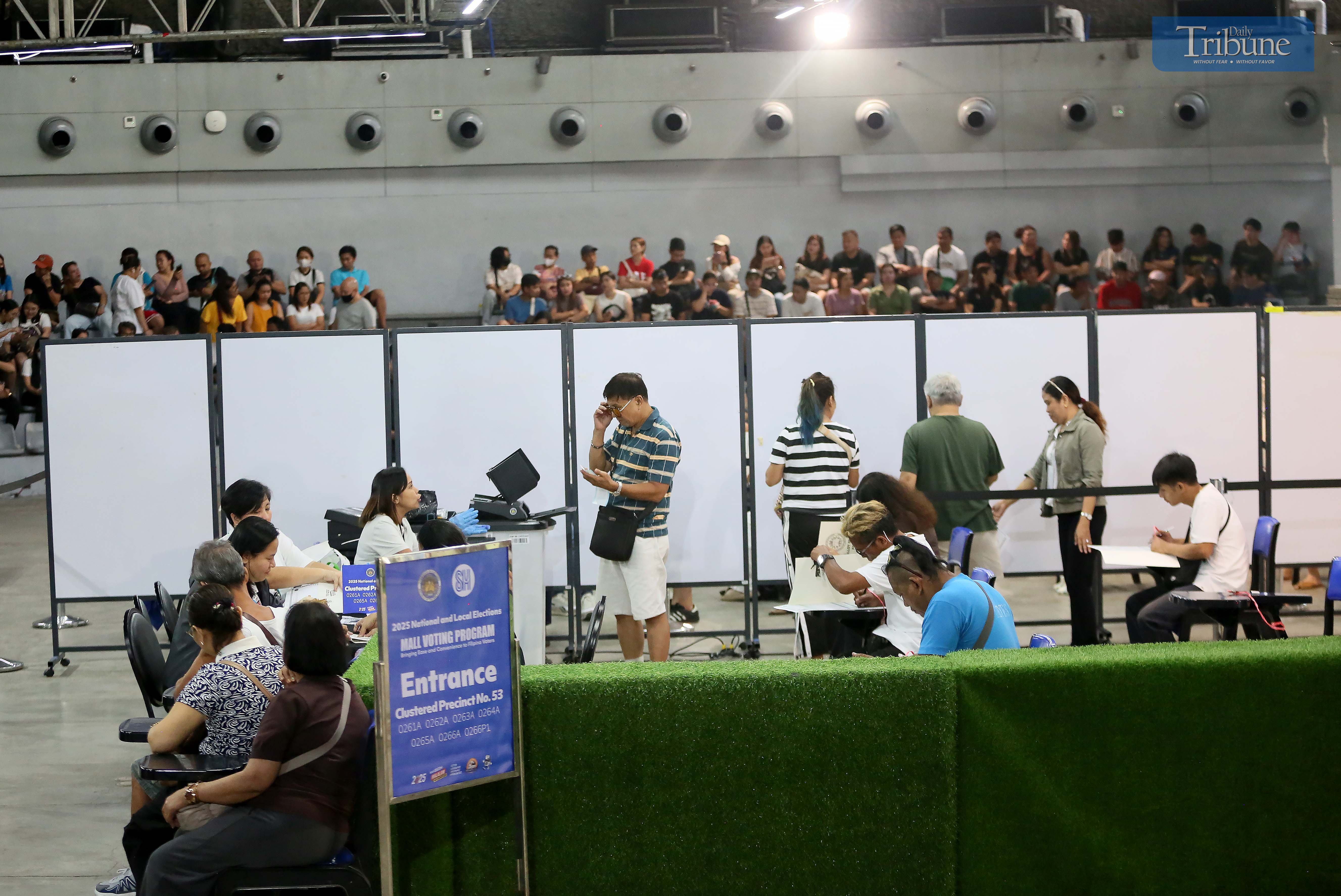Foreign observers at SM North EDSA 