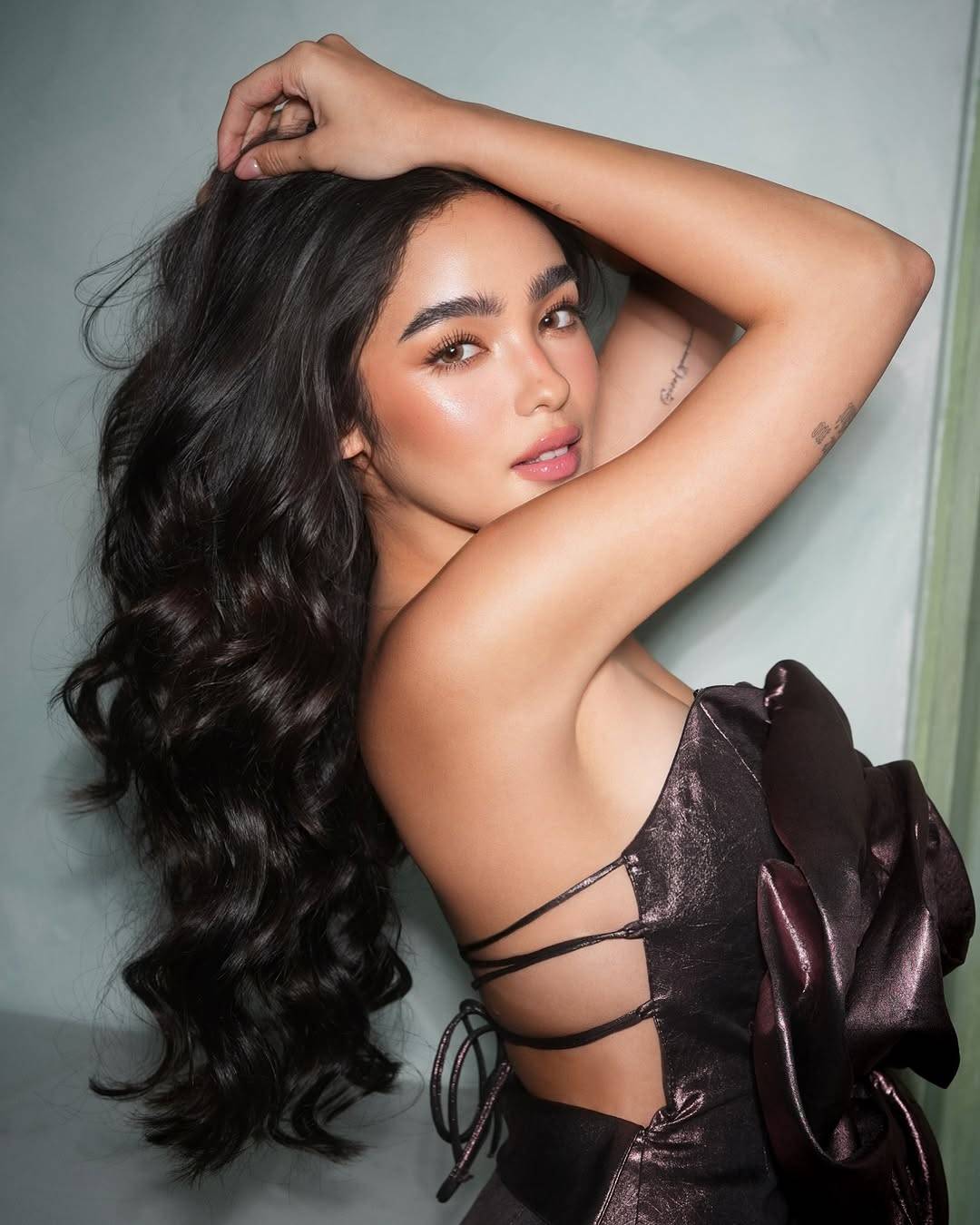 NAG-FOLLOW lang naman kay Andrea Brillantes sa Instagram ang international singer na si Justin Bieber.
