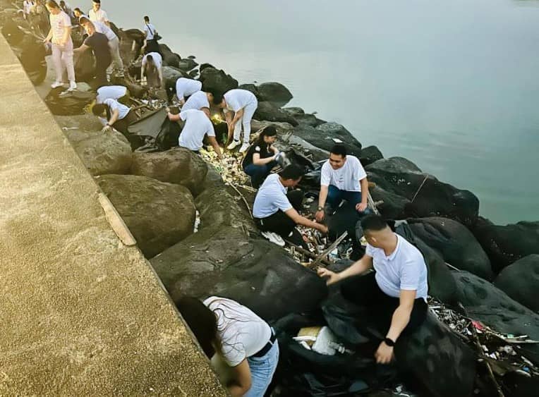 Volunteers participate in the International Coastal Clean-up (ICC) for a shared cause, with sign-ups increasing each year.