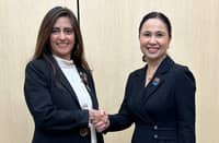 Chilean Vice Minister of Trade Claudia Sanhueza (left) and Trade and Industry Secretary Cristina Roque firm up link.