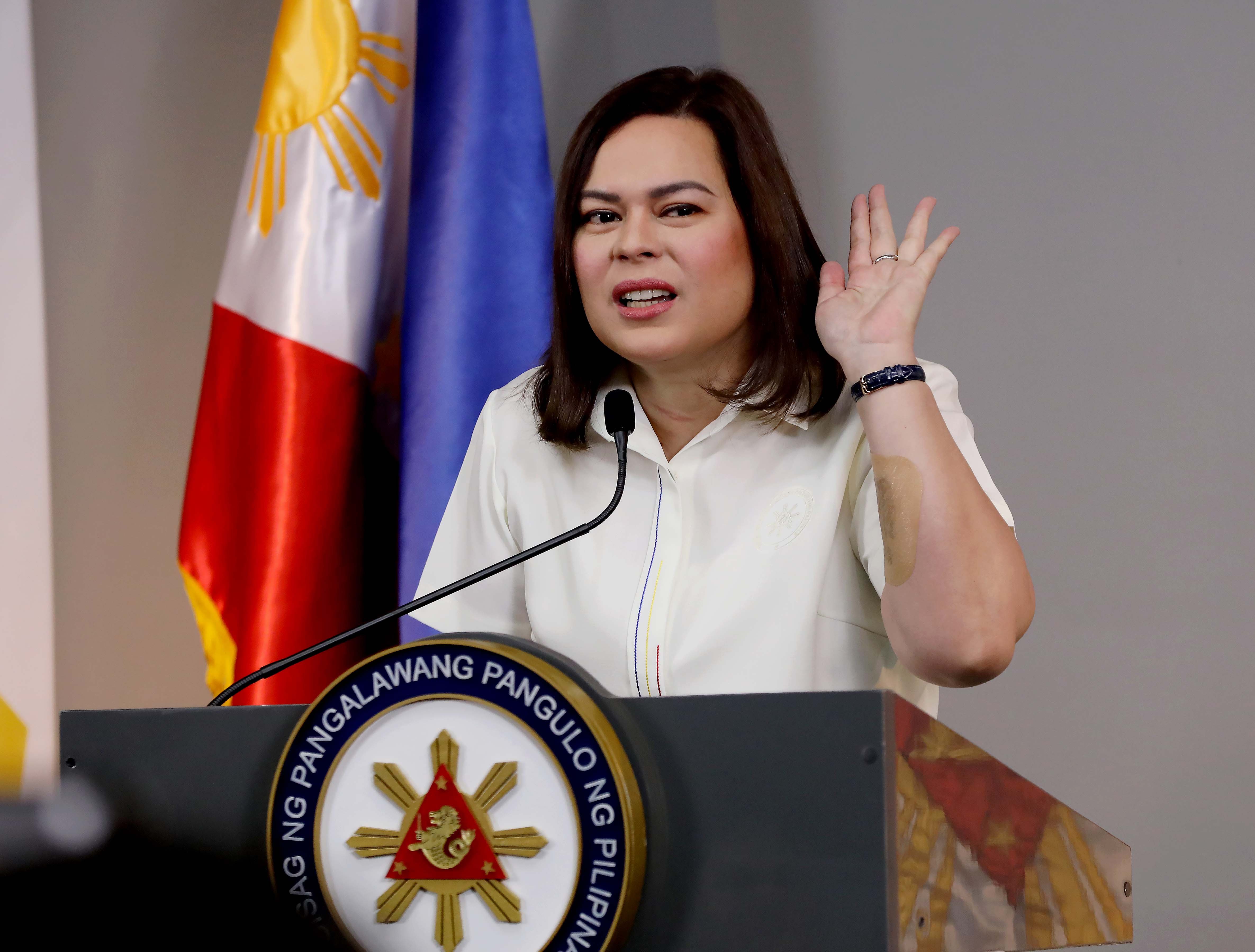 Oil shock, VP Sara trial ‘threaten Phl economy’