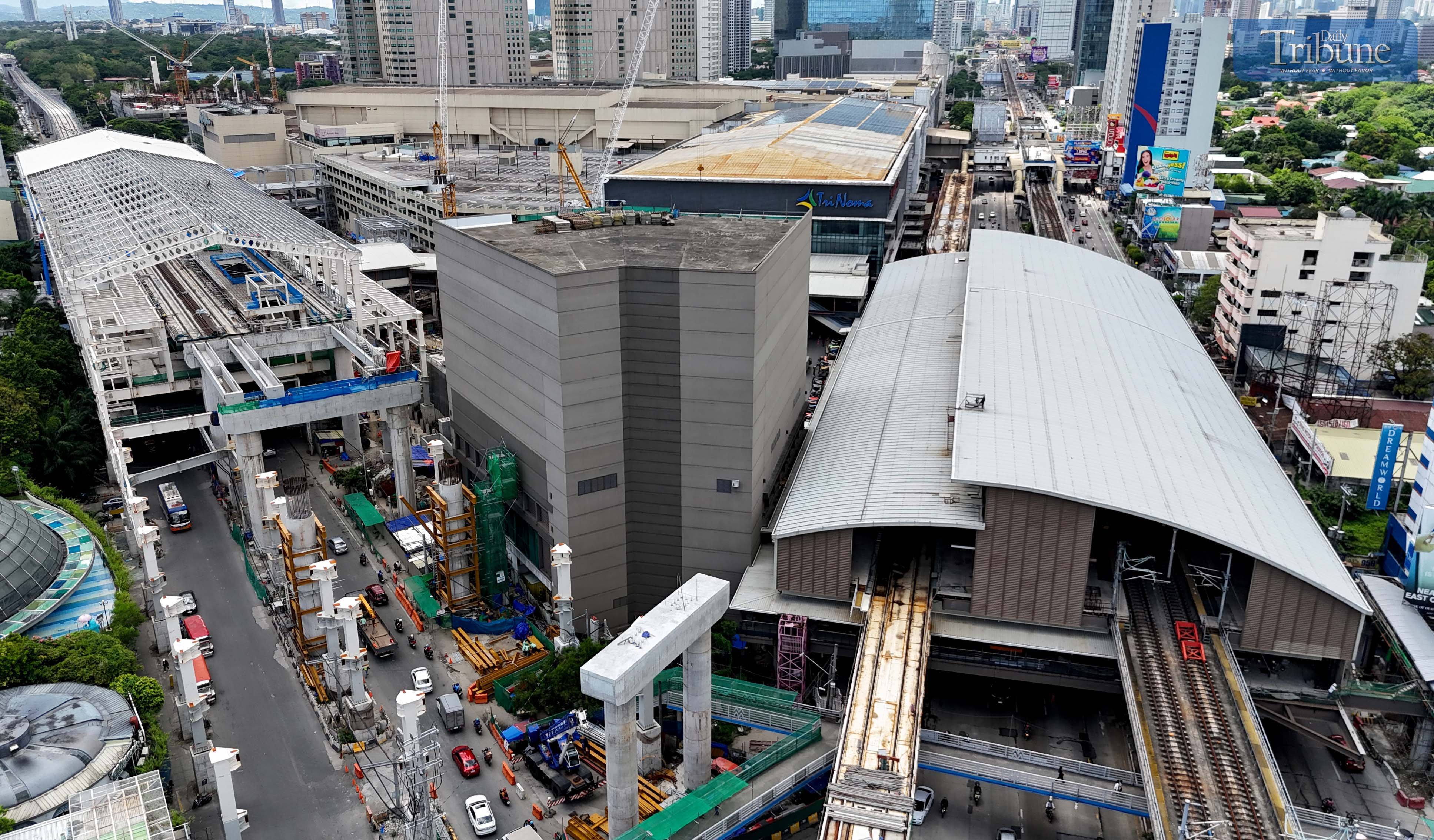 Marcos orders  DoTr: Resolve 
LRT 1 Cavite RoW 