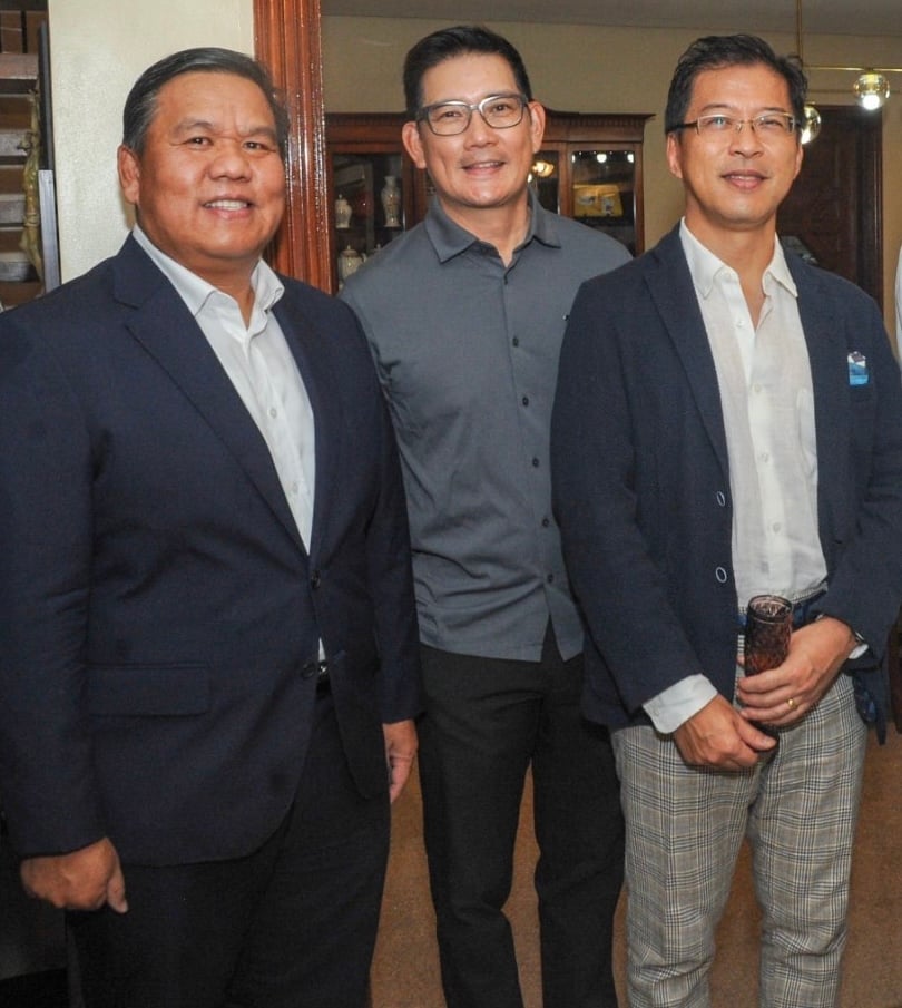 Ambassador Sonexay Vannaxay, Richard Yap and Ken Matsuda.